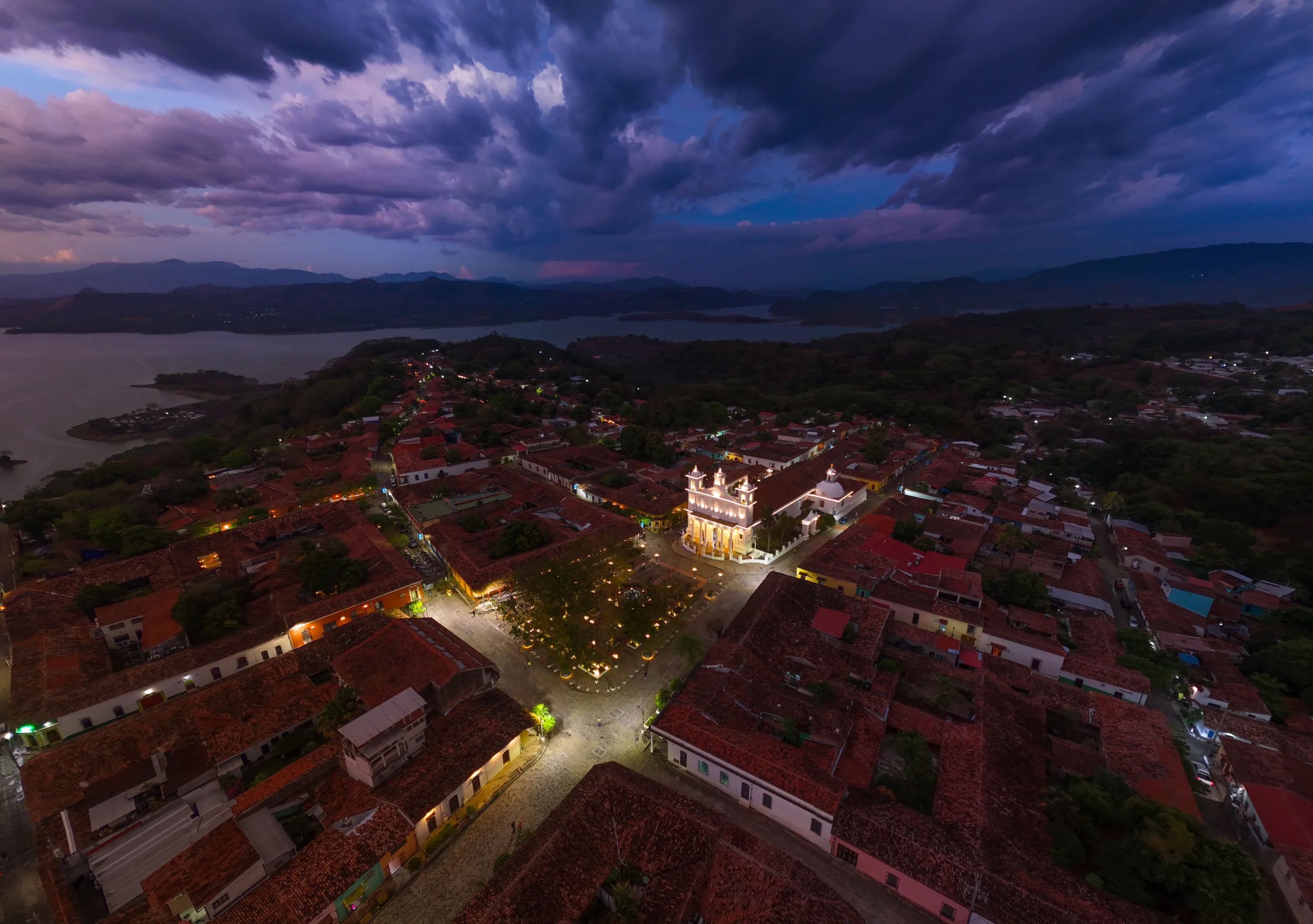Suchitoto 2