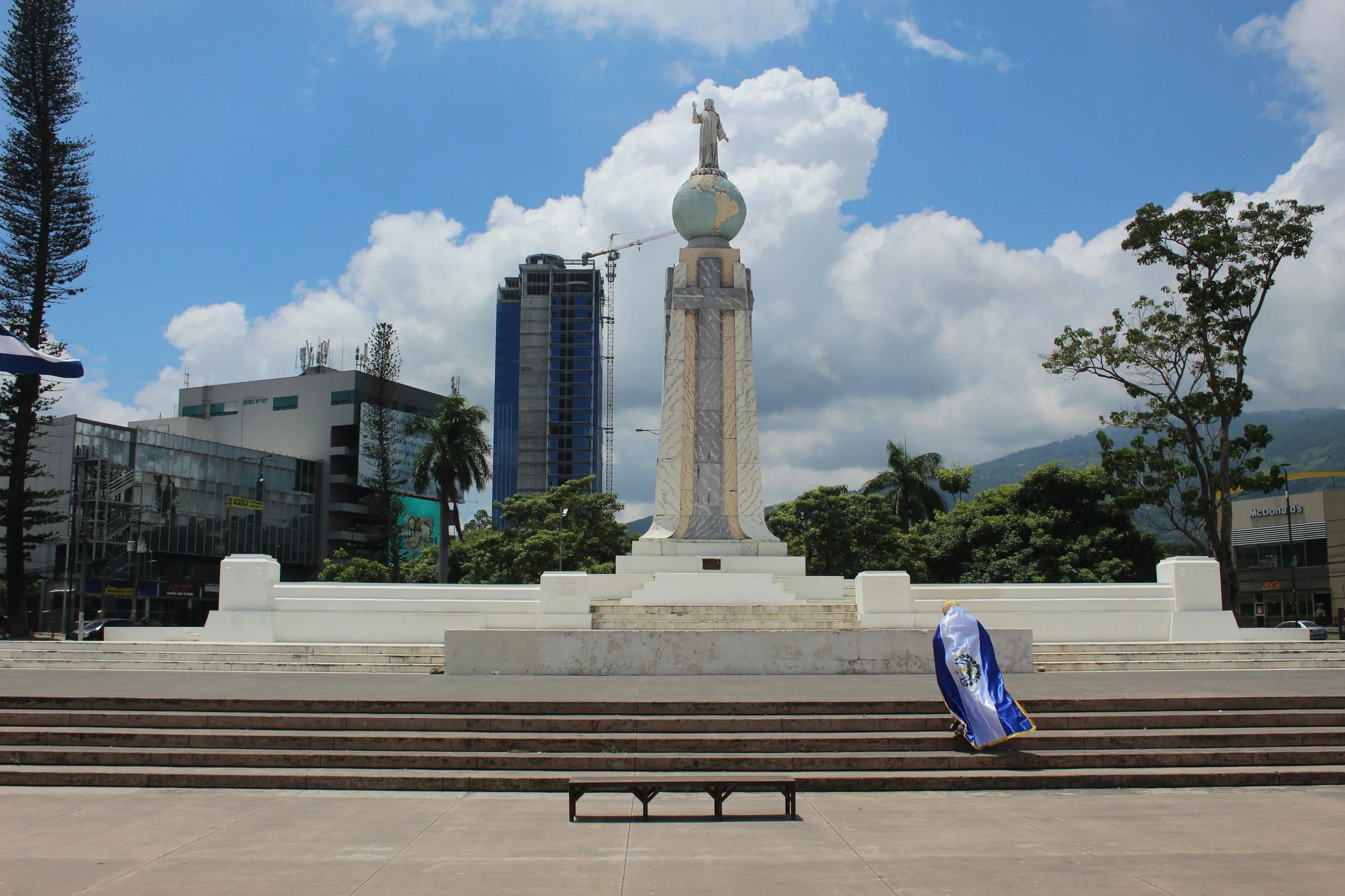 Monumento al Divino Salvador del Mundo